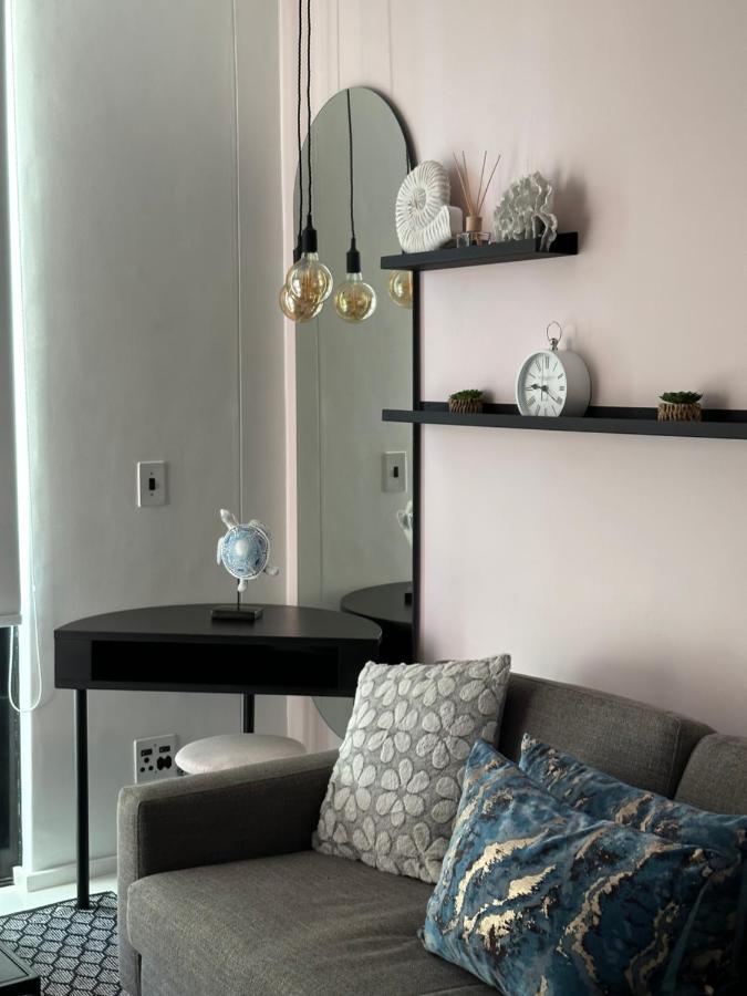 The Flamingo Sea View Apartment